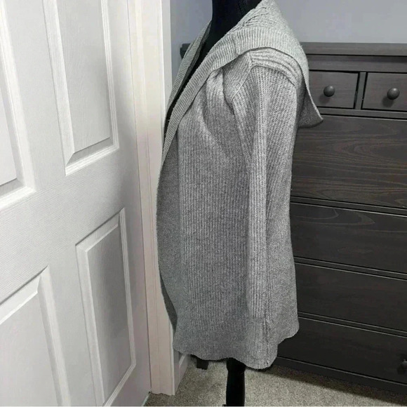Offline by  Aerie Cardigan - Picture 2 of 6